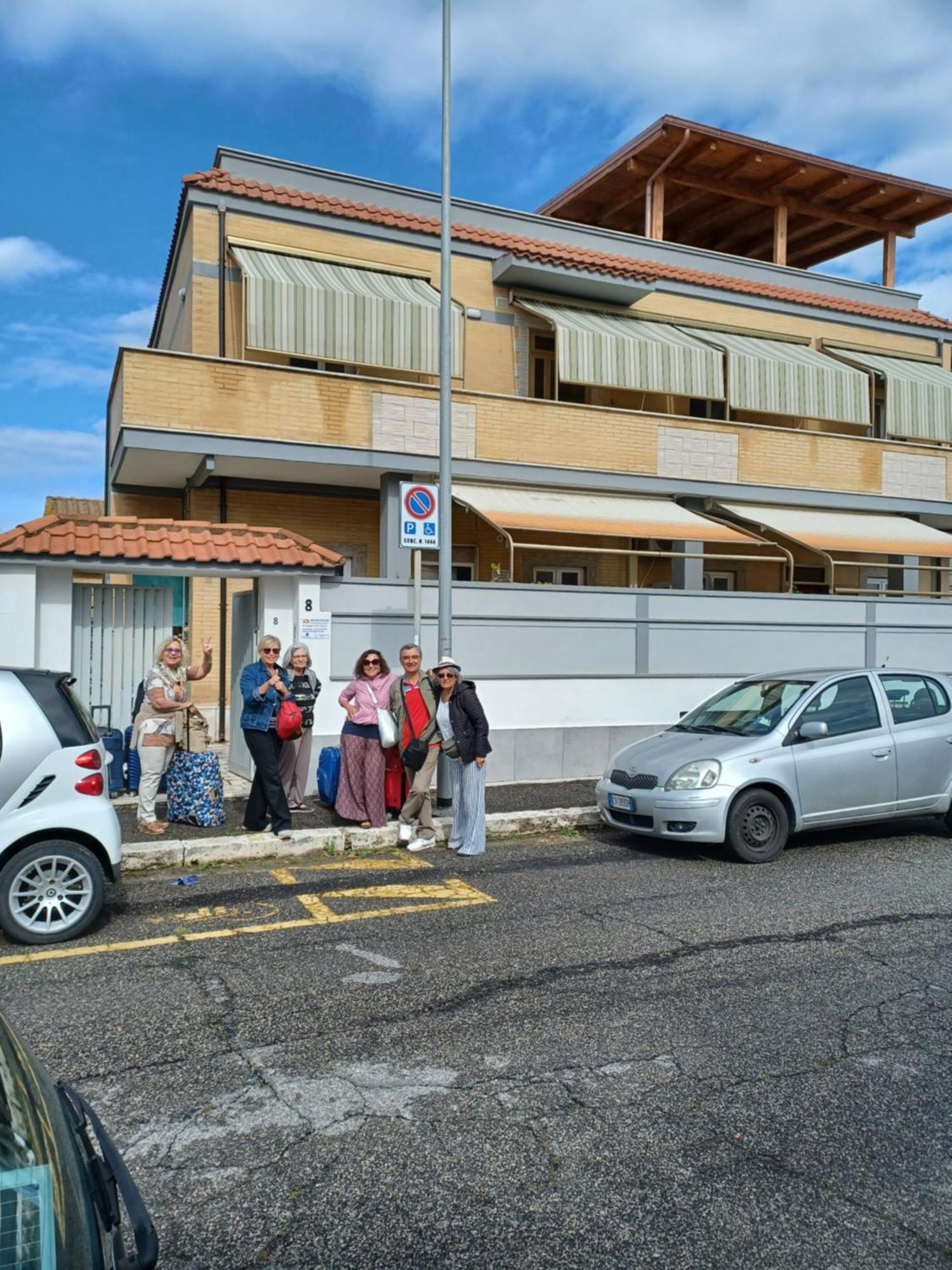Mondo House Fiumicino Exteriör bild